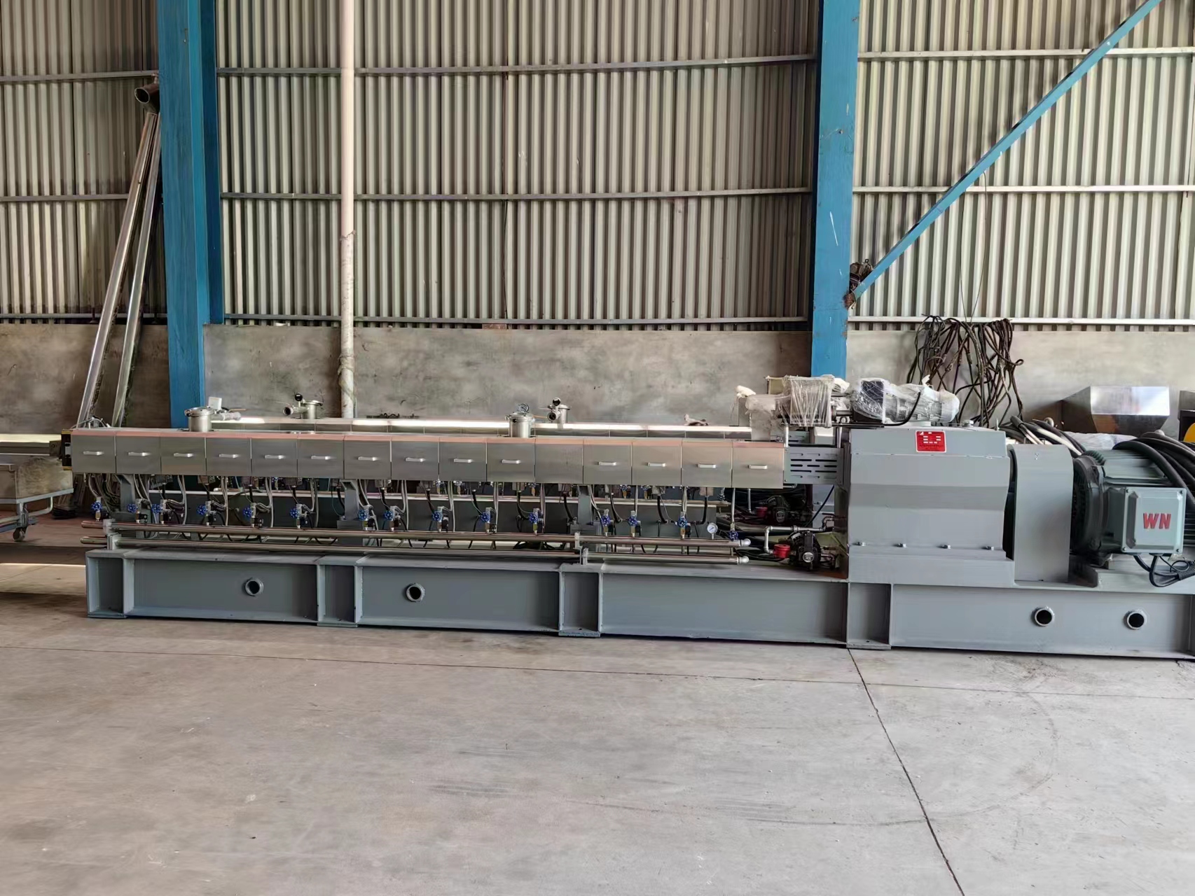 65mm Flat twin screw extruder