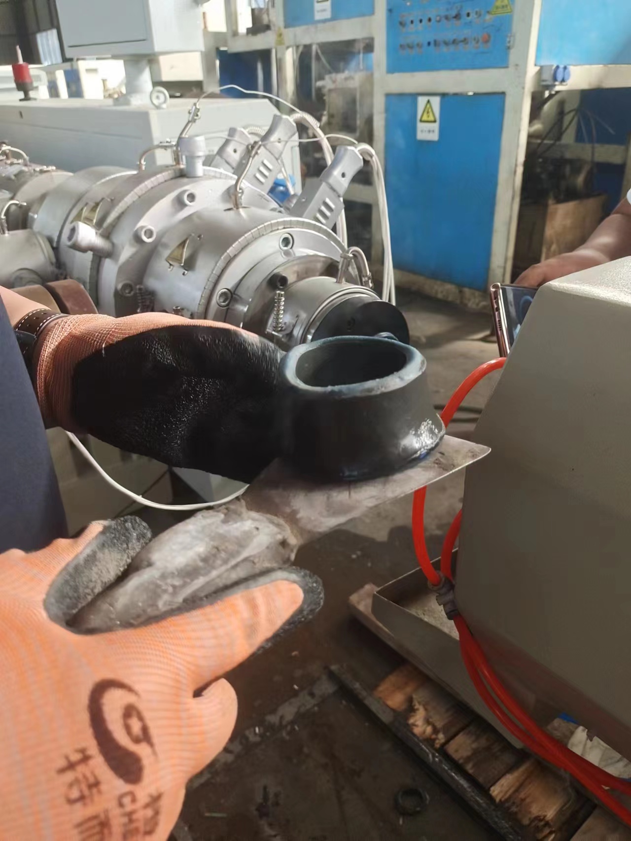 16mm-110mm three-layer co-extruded hdpe production line