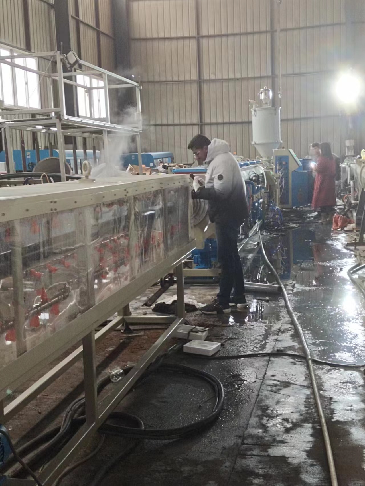 hdpe 90-315 production line，The test machine is completed