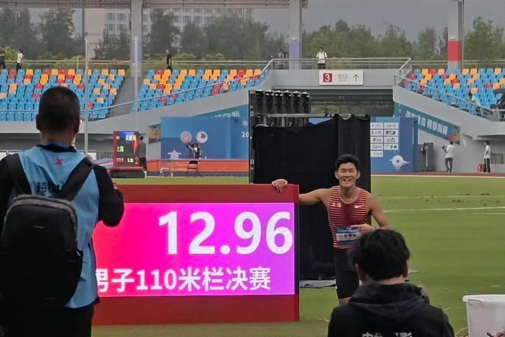 Chen Yuan Poised to Break Asian U20 Record in Men’s 110m Hurdles (99cm)