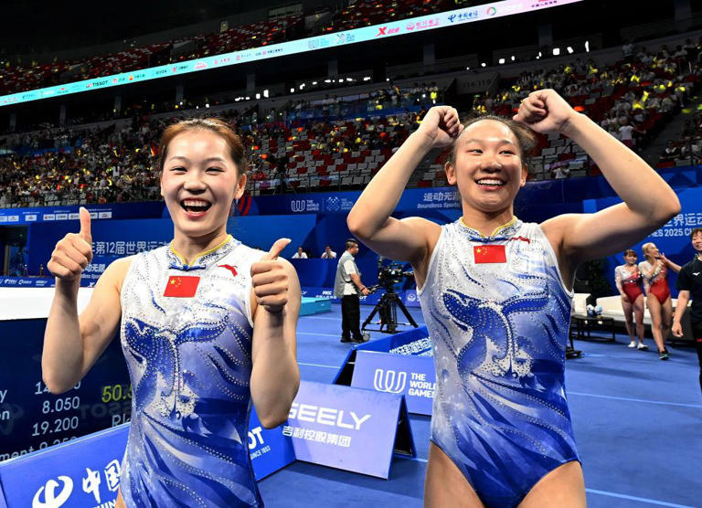 Chengdu World Games | Synchronized “Sisters” Hu Yicheng and Zhang Xinxin Win Women’s Synchronized Trampoline Gold