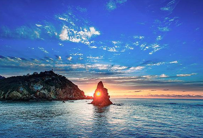 Old Stone Man Garden