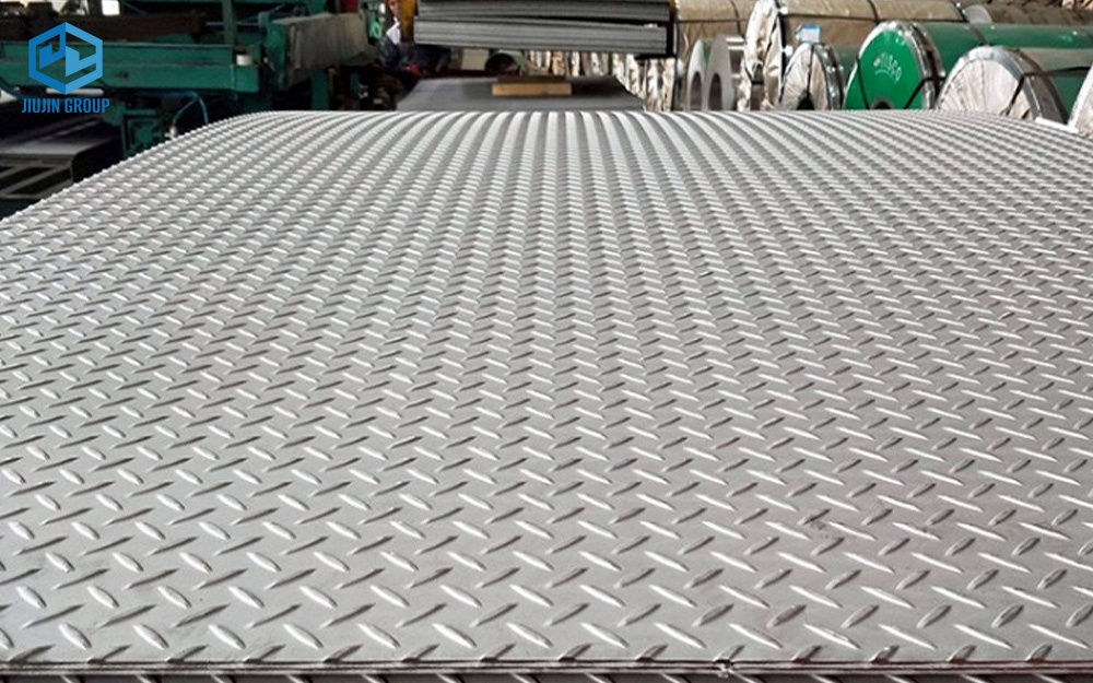 Checkered Stainless Steel Plate