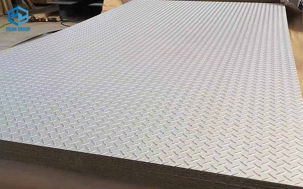 Checkered Stainless Steel Plate