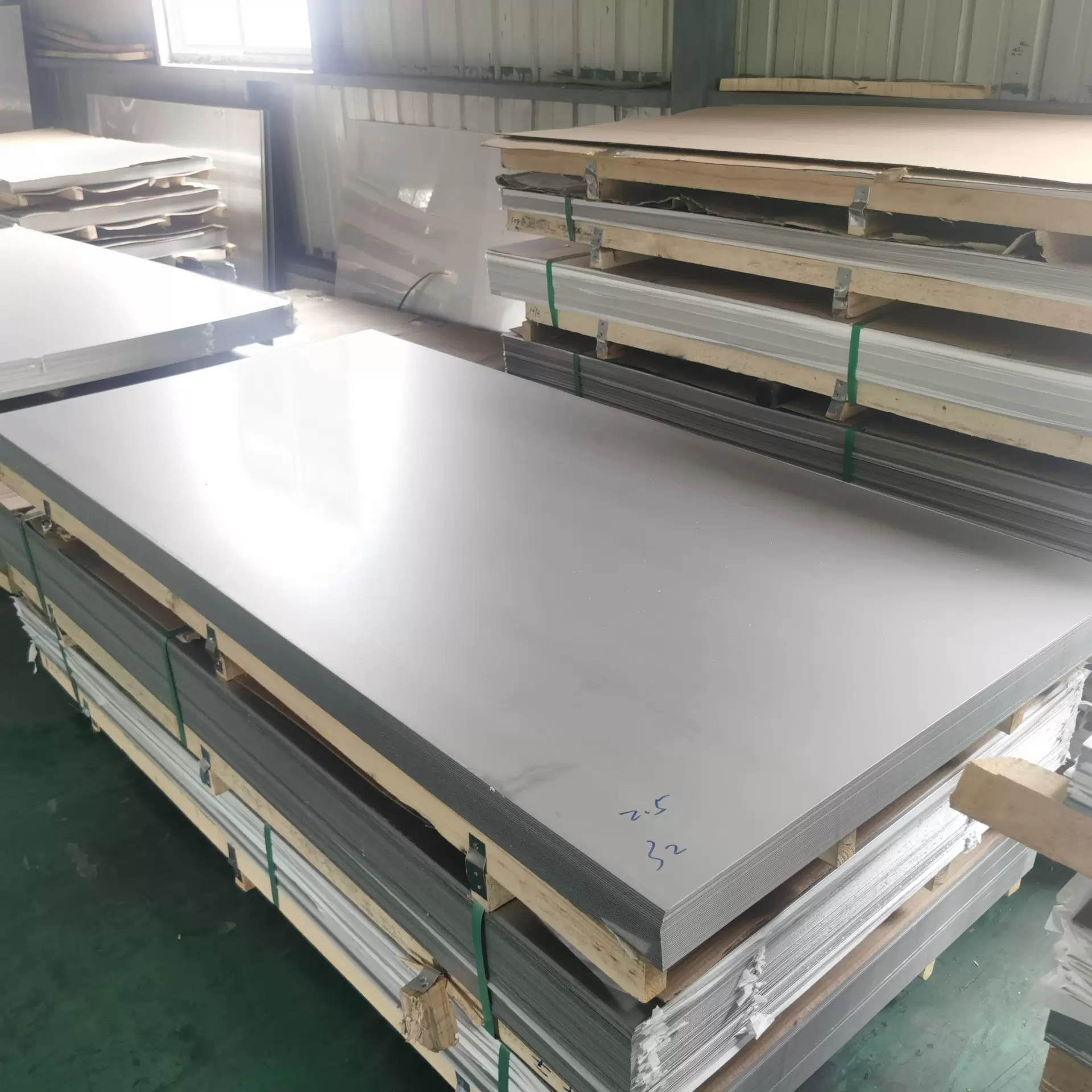 ASTM 304 316L Stamped Stainless Steel Sheet For Decoration Metal Material