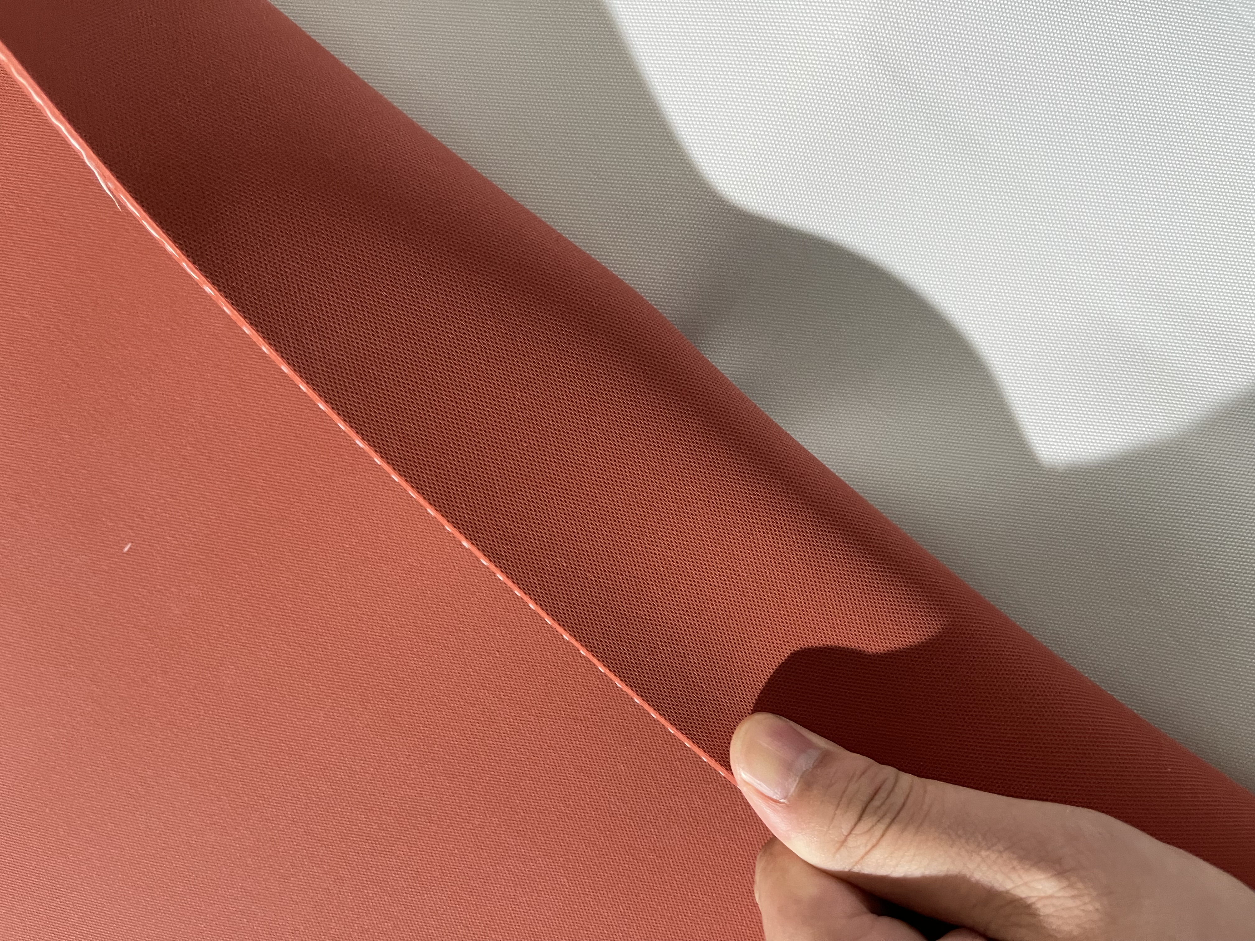 What are the advantages of cloth pattern silicone rubber sheets compared with ordinary silicone rubber sheets?