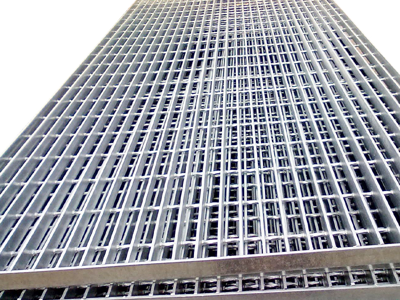 Customized production of stainless steel grating plates by manufacturers