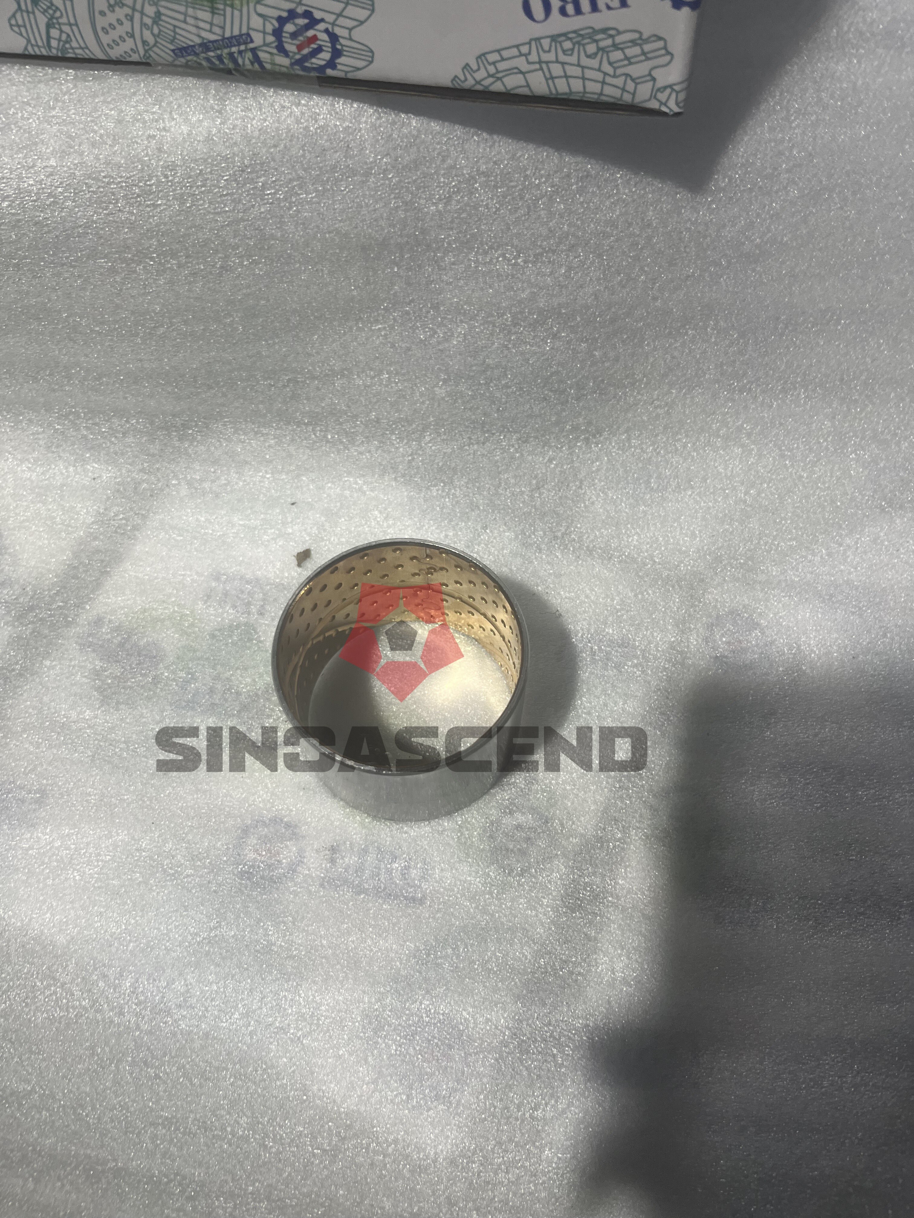 Main gear bushing 42102308