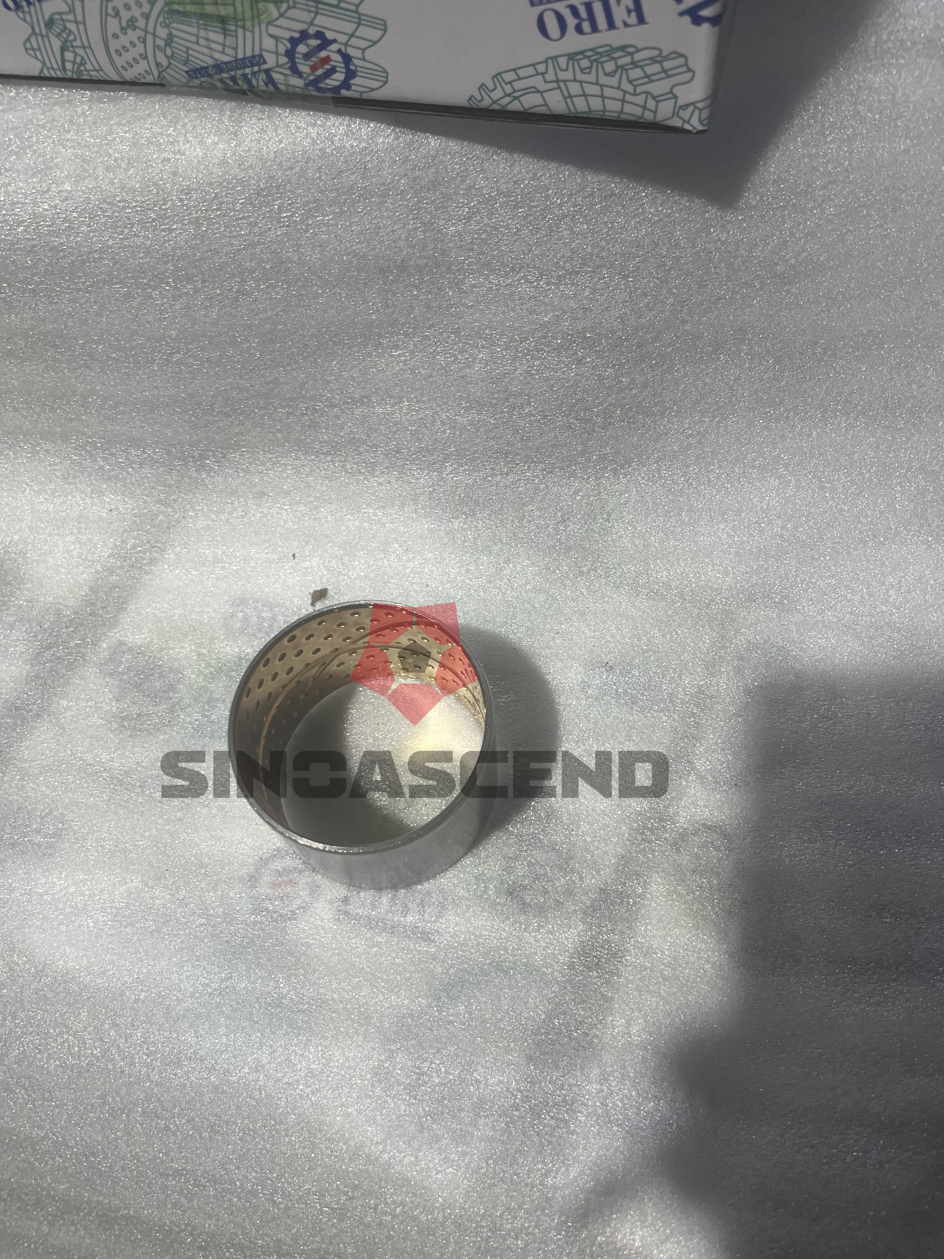 Main gear bushing 42102308