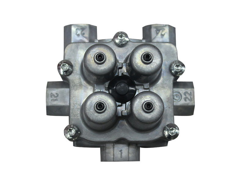 Four-circuit protection valve