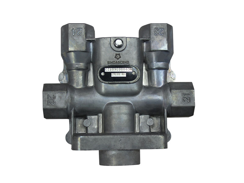 Four-circuit protection valve