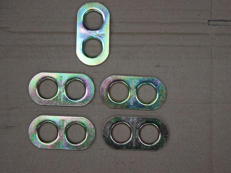 Flange bolt lock piece