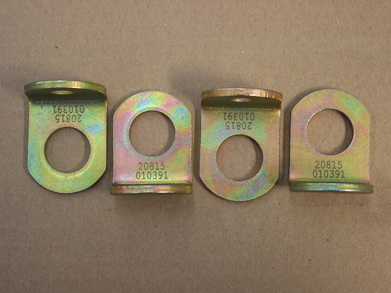 Lifting curved wrench