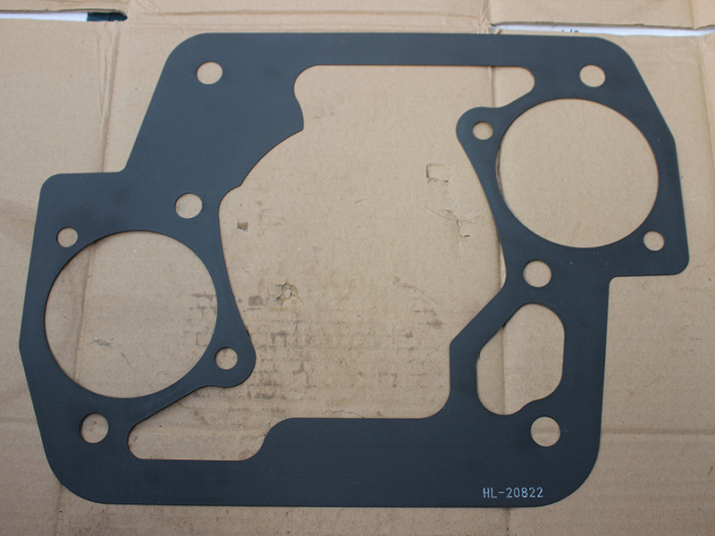 Clutch housing gasket