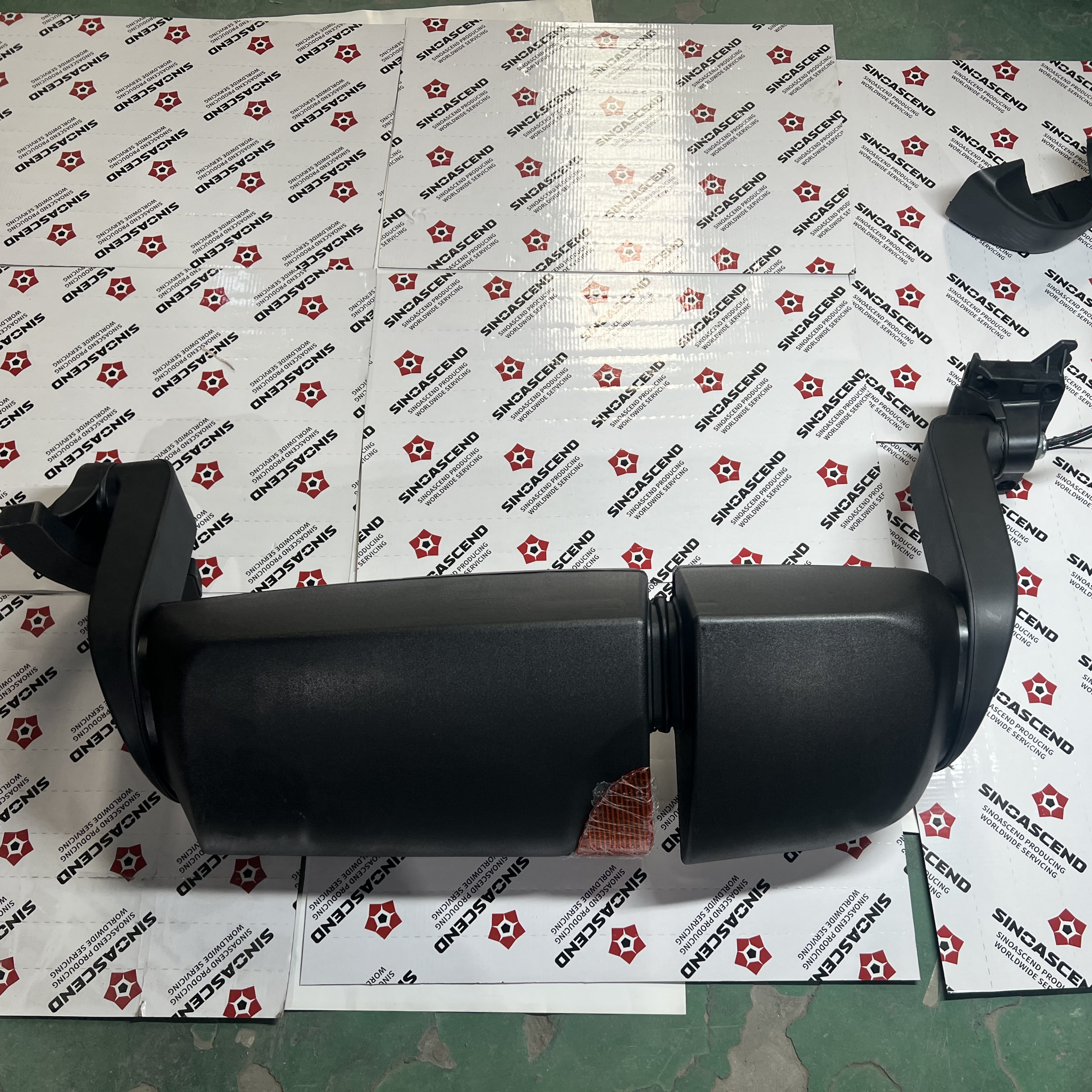 Right rearview mirror assembly