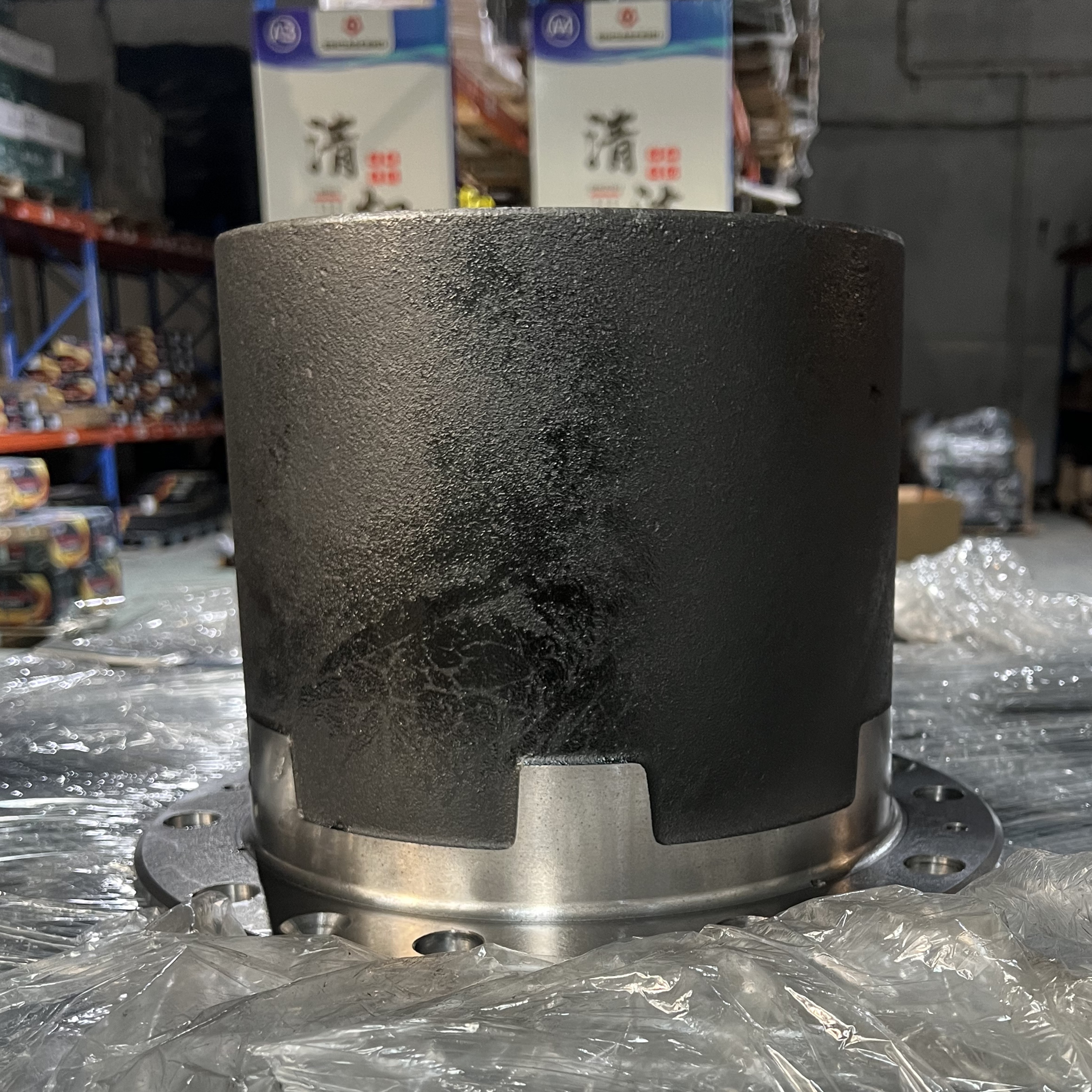Gear reducer housing assembly