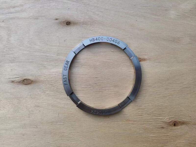 HB400-00406 oil seal retaining ring