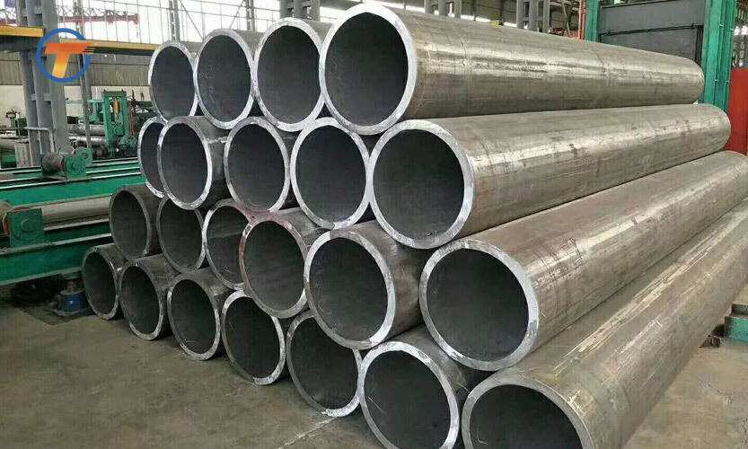 A106 Carbon Steel Seamless Round Pipe/Tube