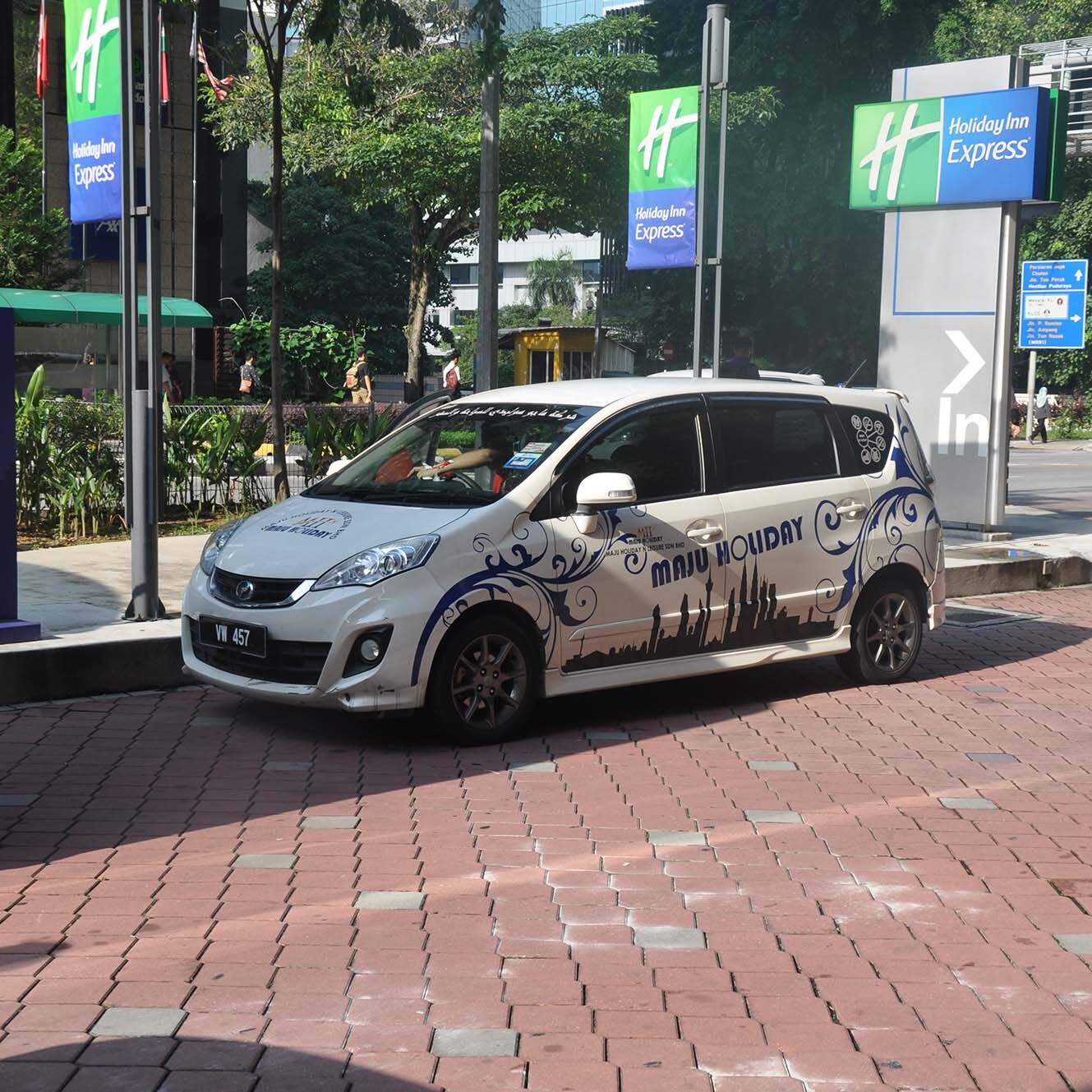 Car & Truck Lettering