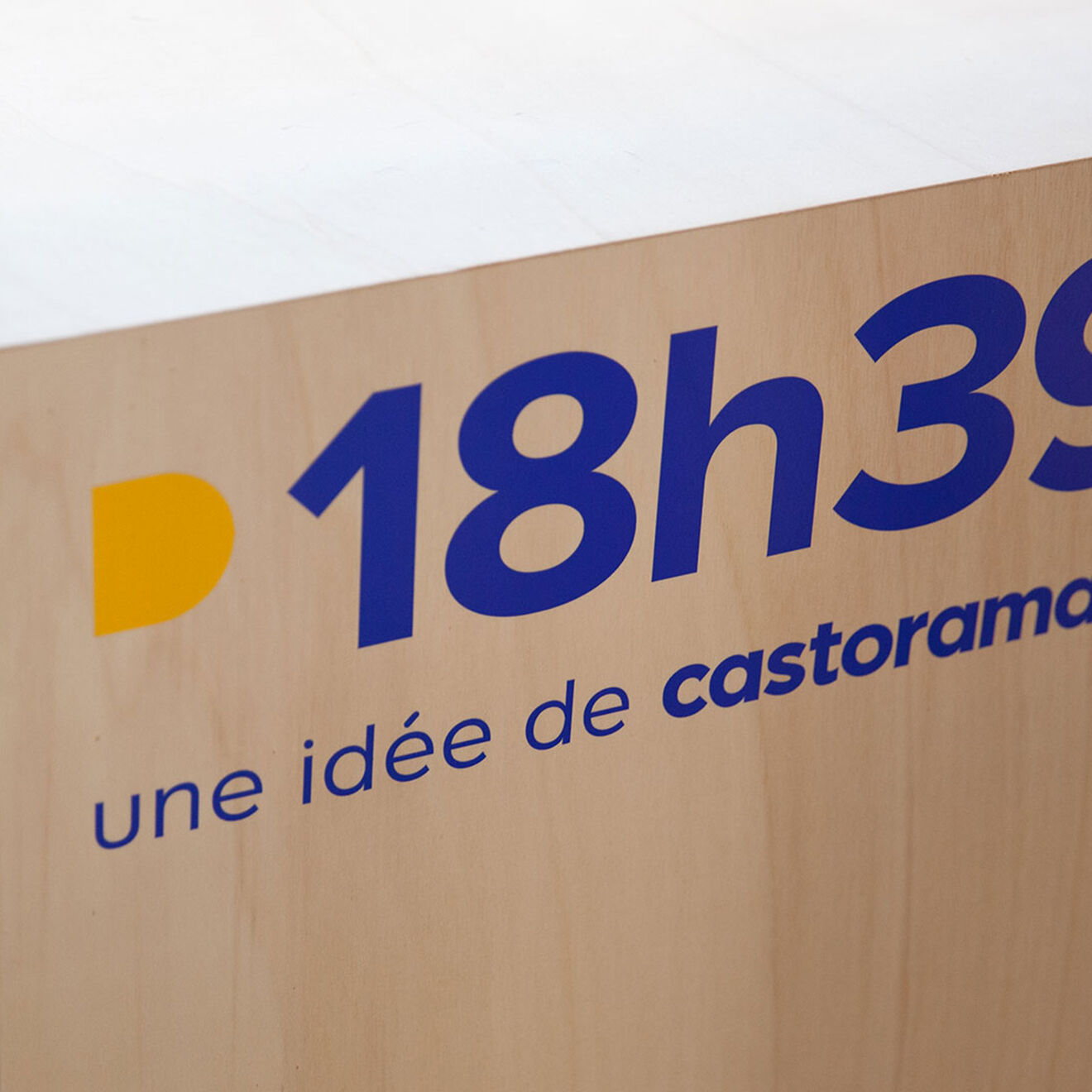 Vinyl Lettering