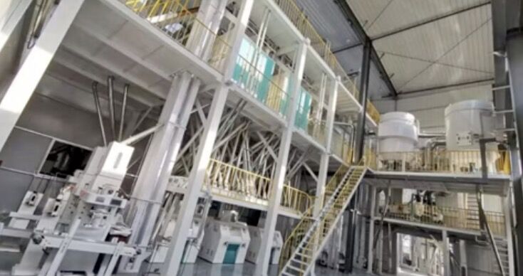 МАШИННЫЙ ЗАВОД 100 ТОНН МЕЛЬНИЦЫ КУКУРУЗЫ