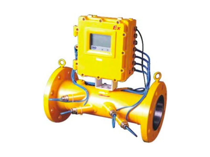 Ultrasonic gas flowmeter