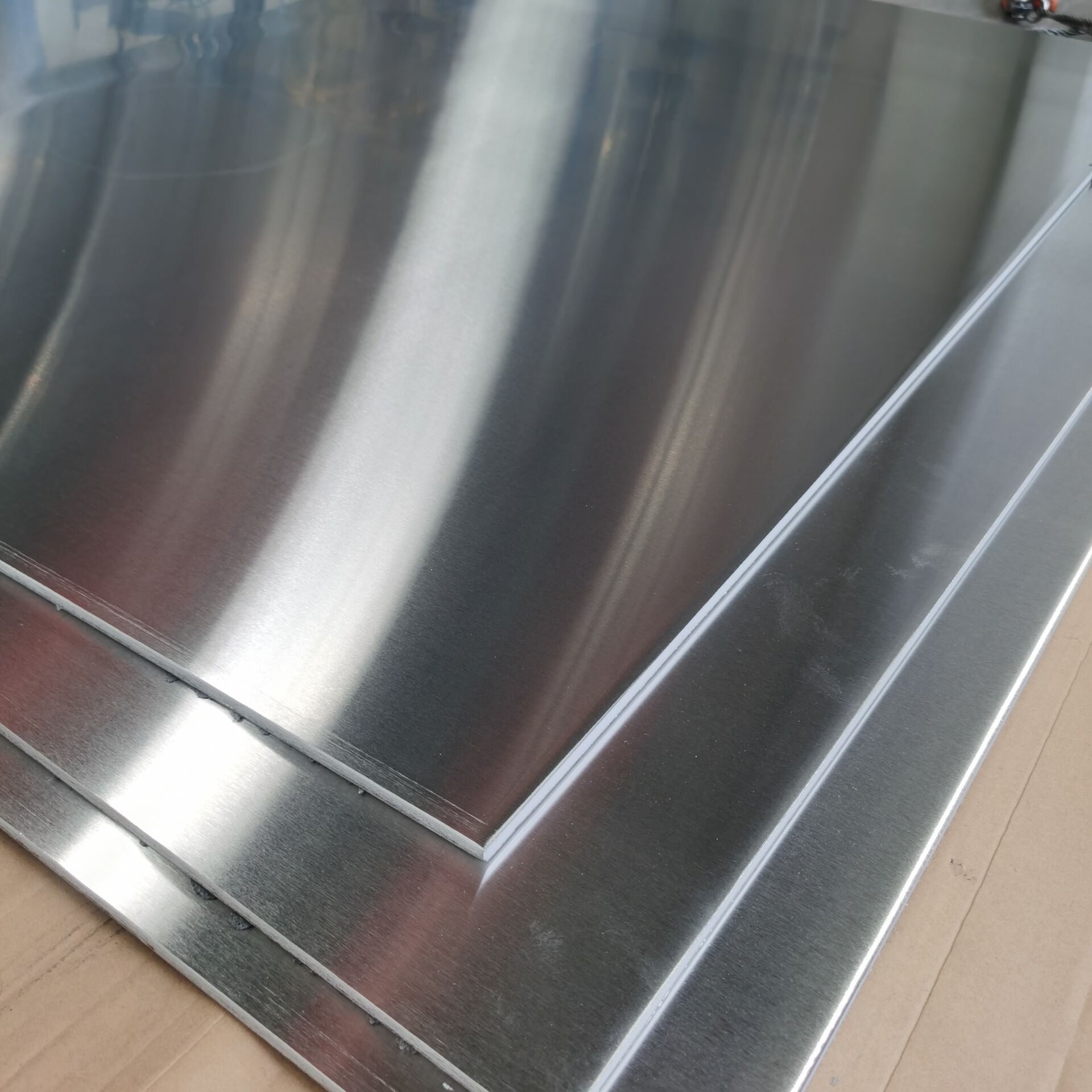 DIFFERENCE BETWEEN HOT ROLLED STEEL AND COLD ROLLED STEEL