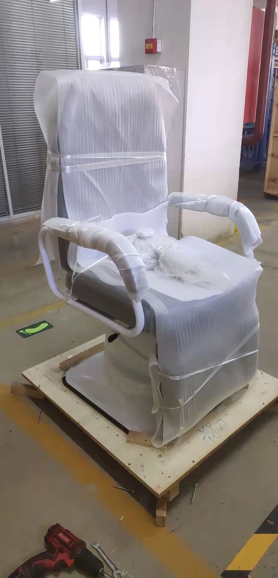 Manual Cheap Hydraulic Patient Chair 