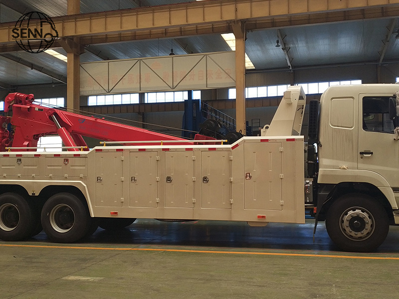 Wrecker truck