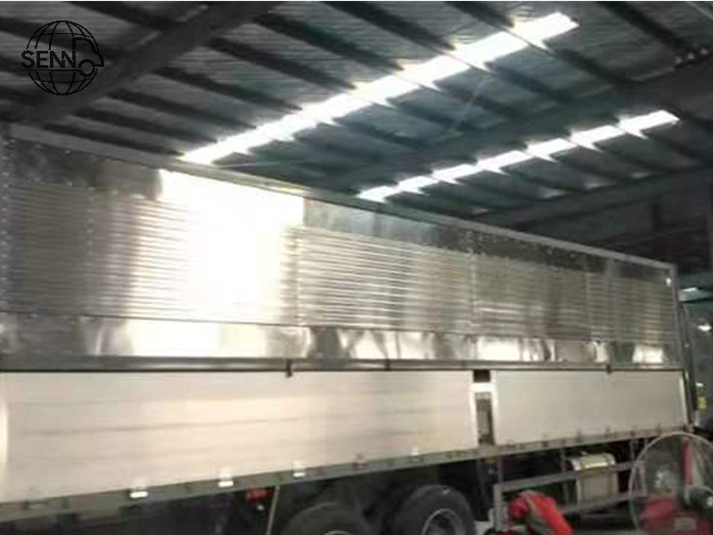 Wing van