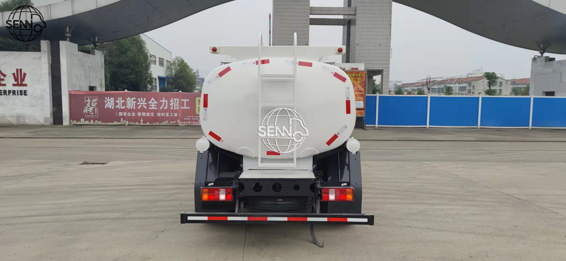 2022 Model Howo 6 Cubic Fuel Transport Truck for Sale with Best Price