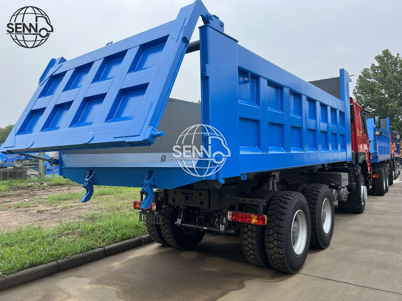 Sinotruck Howo Dump Truck 6x4 336 371 380 10 Wheeler 40Ton Tipper Truck with Low Price