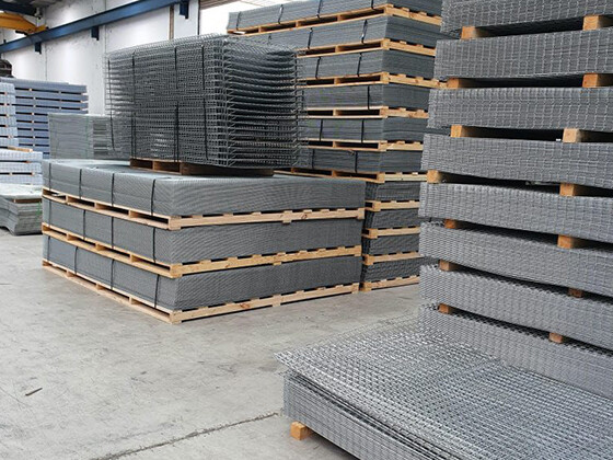Stainless steel rebar welded mesh