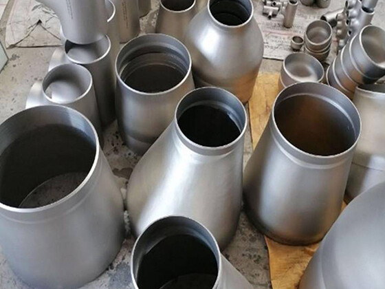 Stainless steel butt welded eccentric reducer