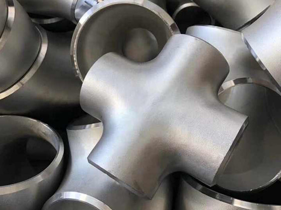 Butt welded equal/reducing quad