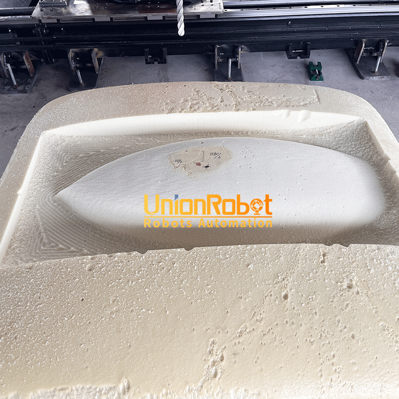 KR210 with 20 Gound Track