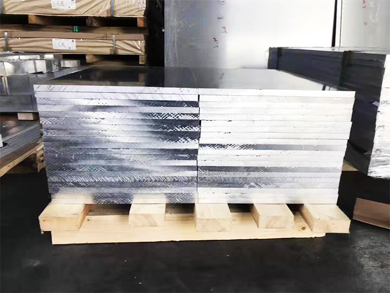 Aluminum plate