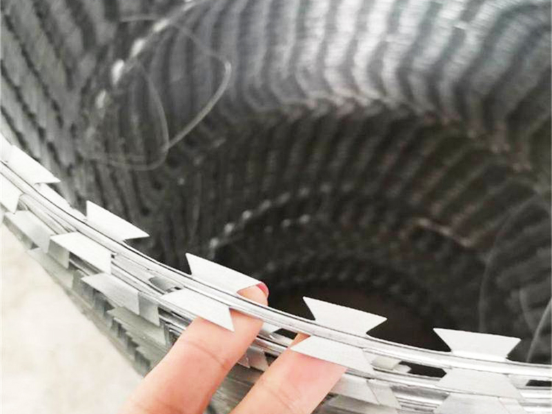304 stainless steel stabbing mesh, barbed wire, rolling cage, rolling mesh blade