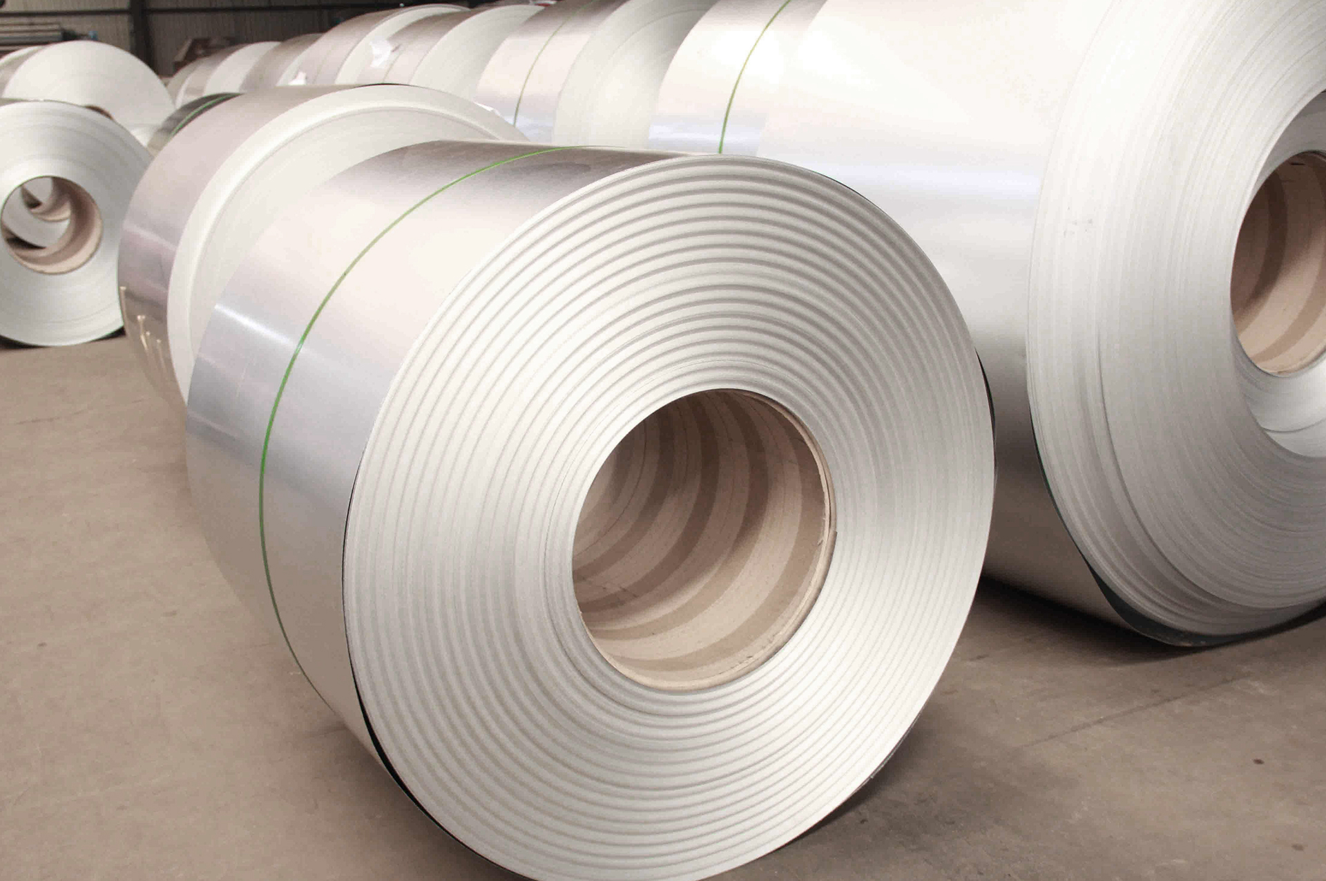 Aluminum zinc plating characteristics