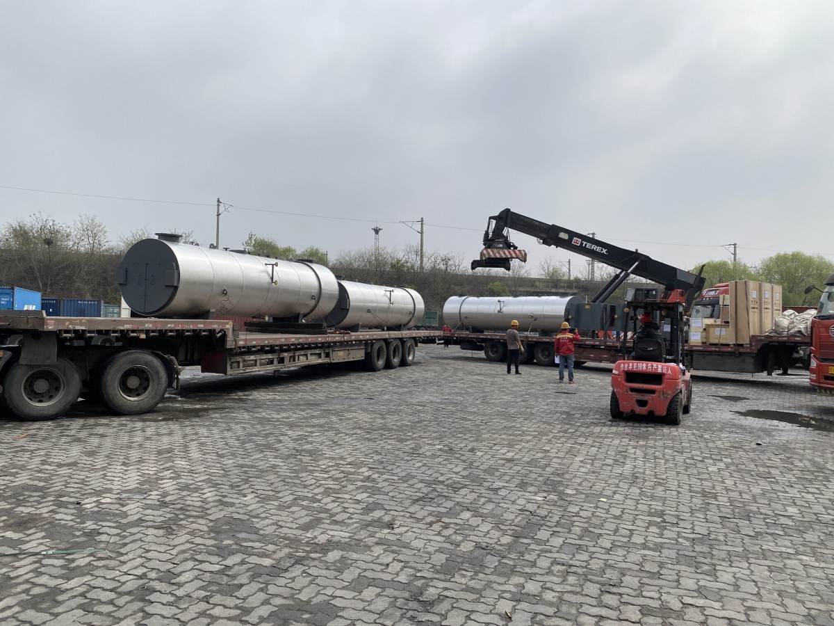 3 sets boiler loaded in container this morning