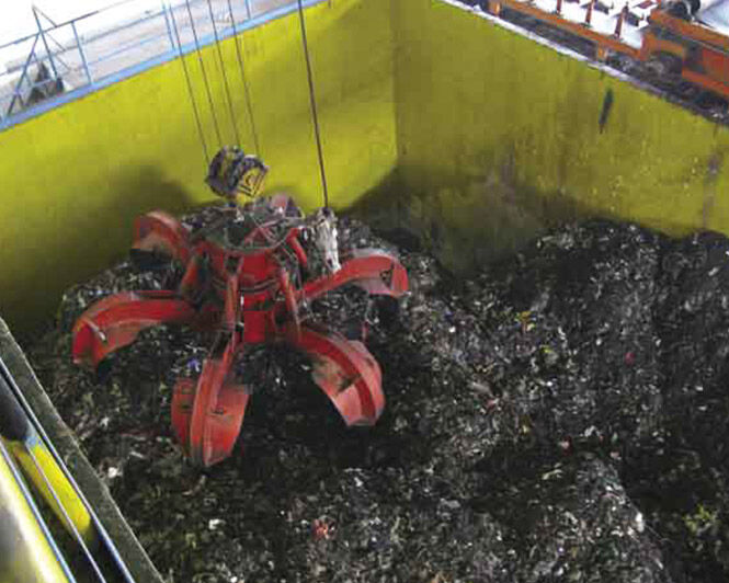 Solid waste incineration boiler