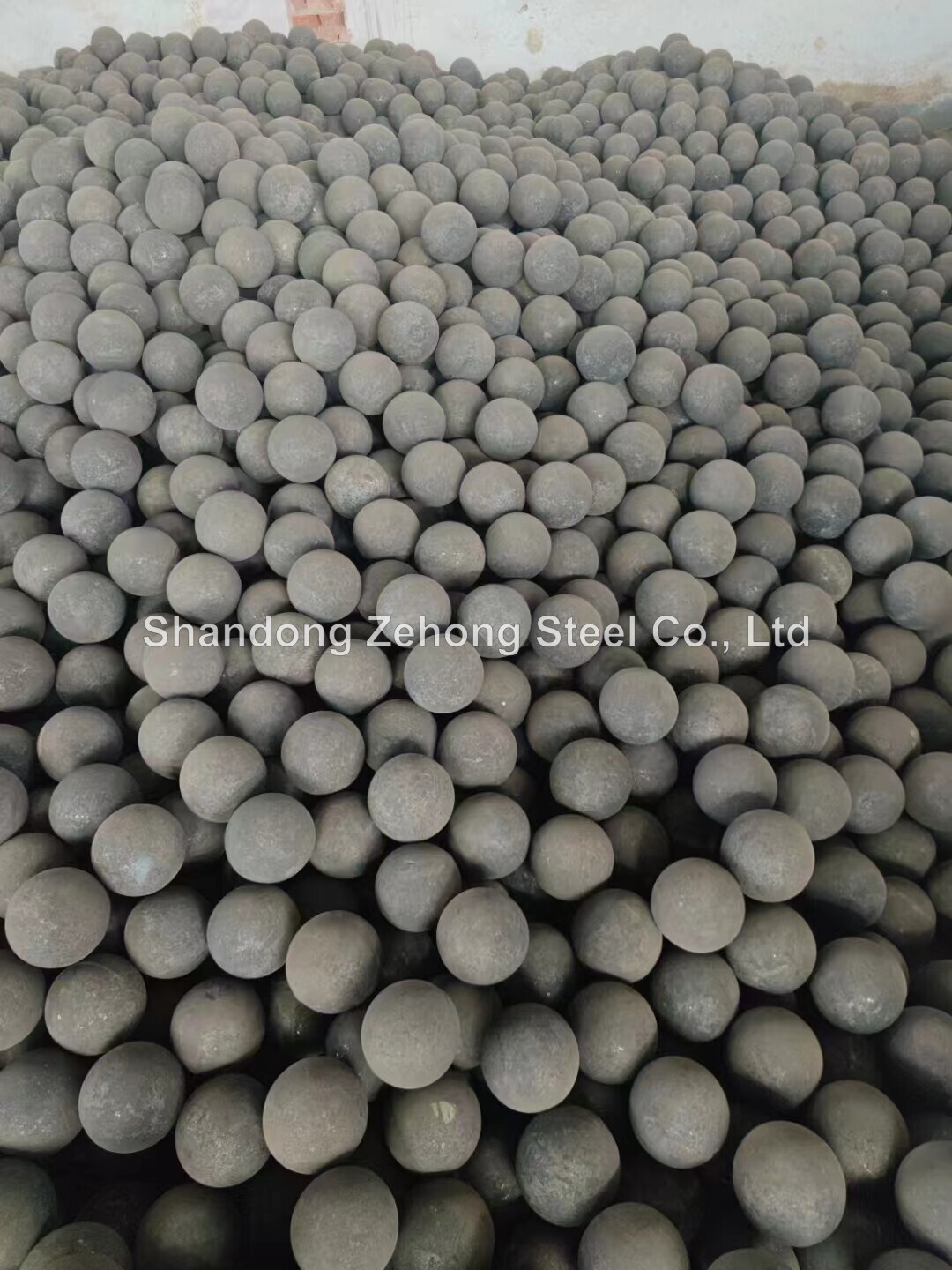 High Hardness 20mm-150mm Forged Steel Grinding Ball