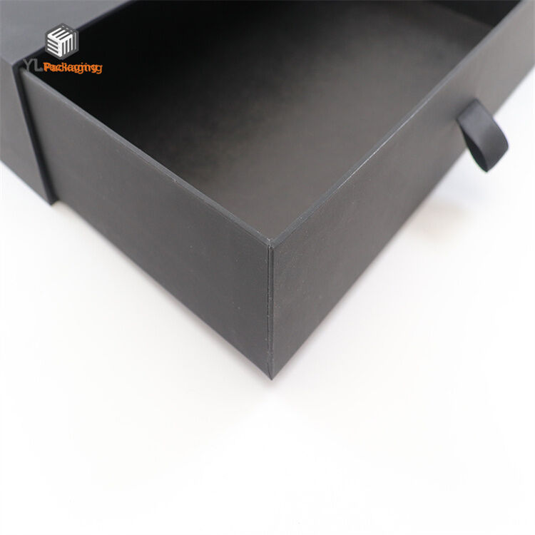 custom clothing boxes