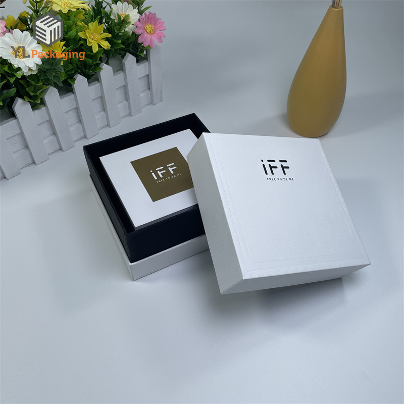 jewelry set gift boxes open