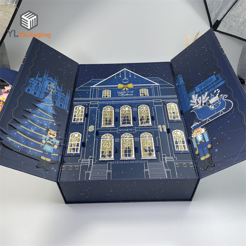 christmas advent calendar open detail