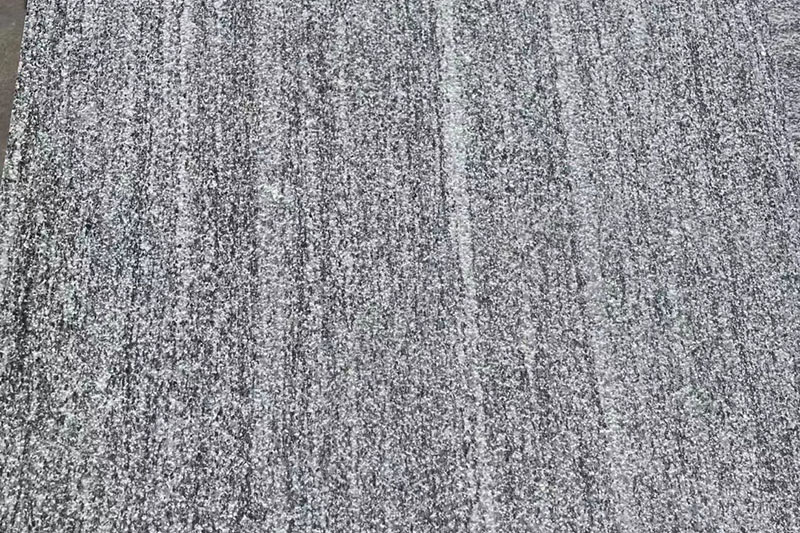 Negro Santiago granite paving