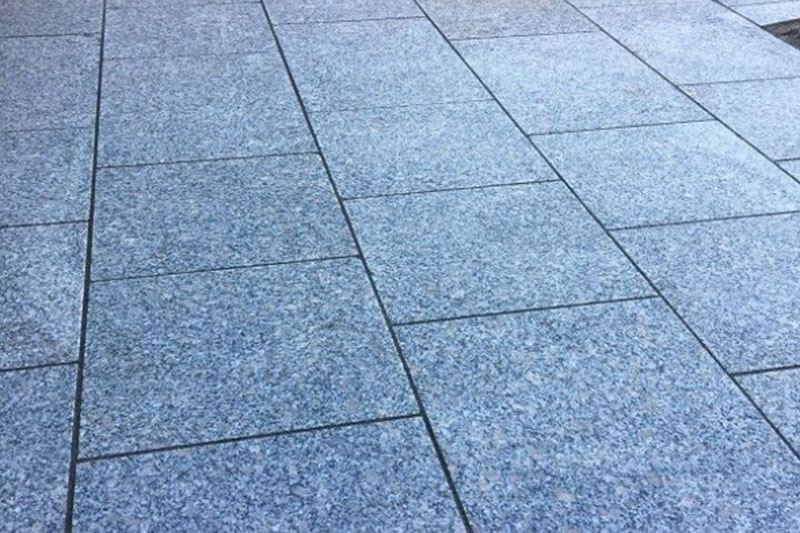 Silver Grey granite paving 