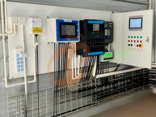 IoT Smart Poultry Farming System