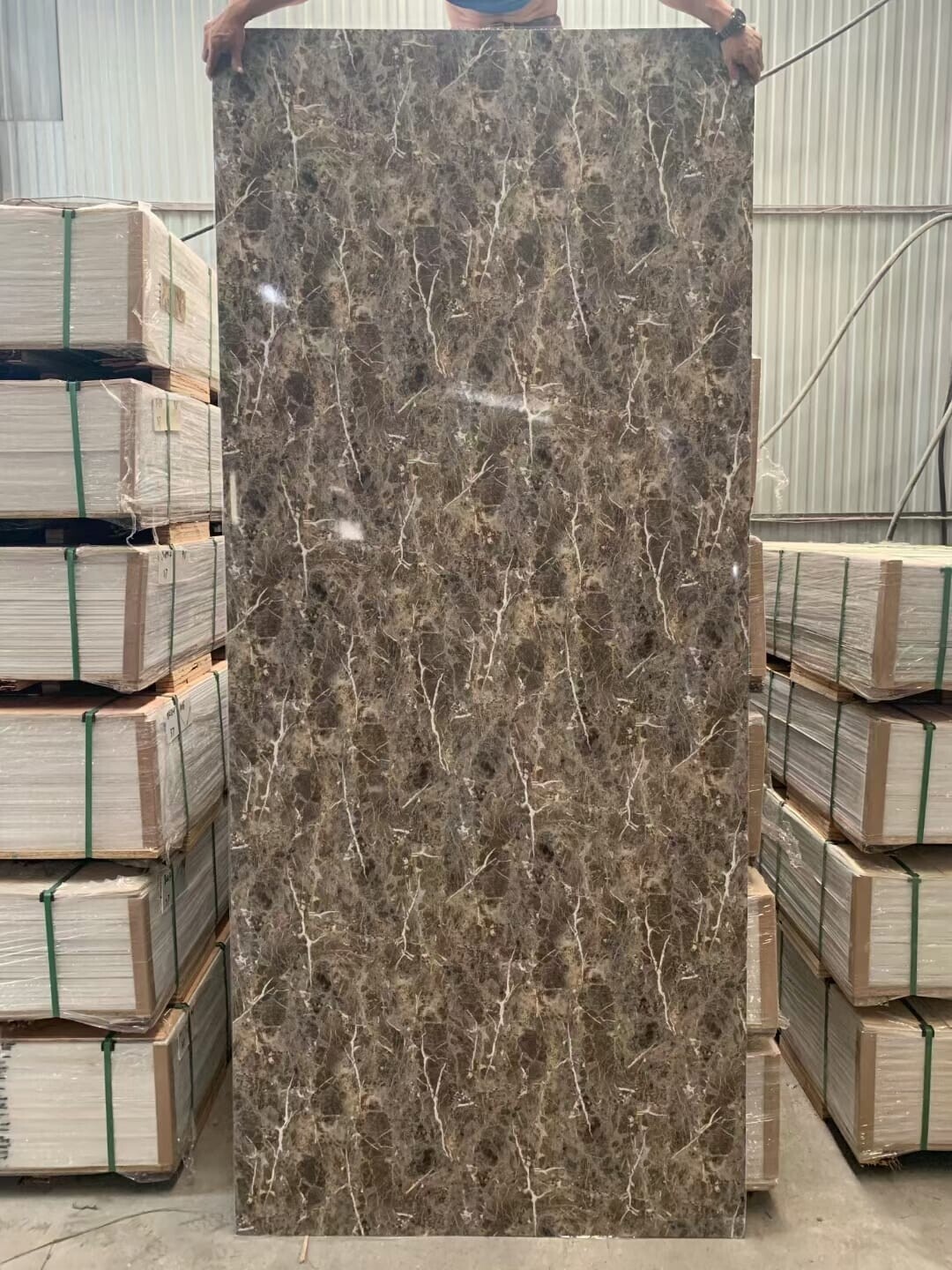 Paneles de pared de PVC con efecto mármol – Fabricante de paneles de pared decorativos de alta gama