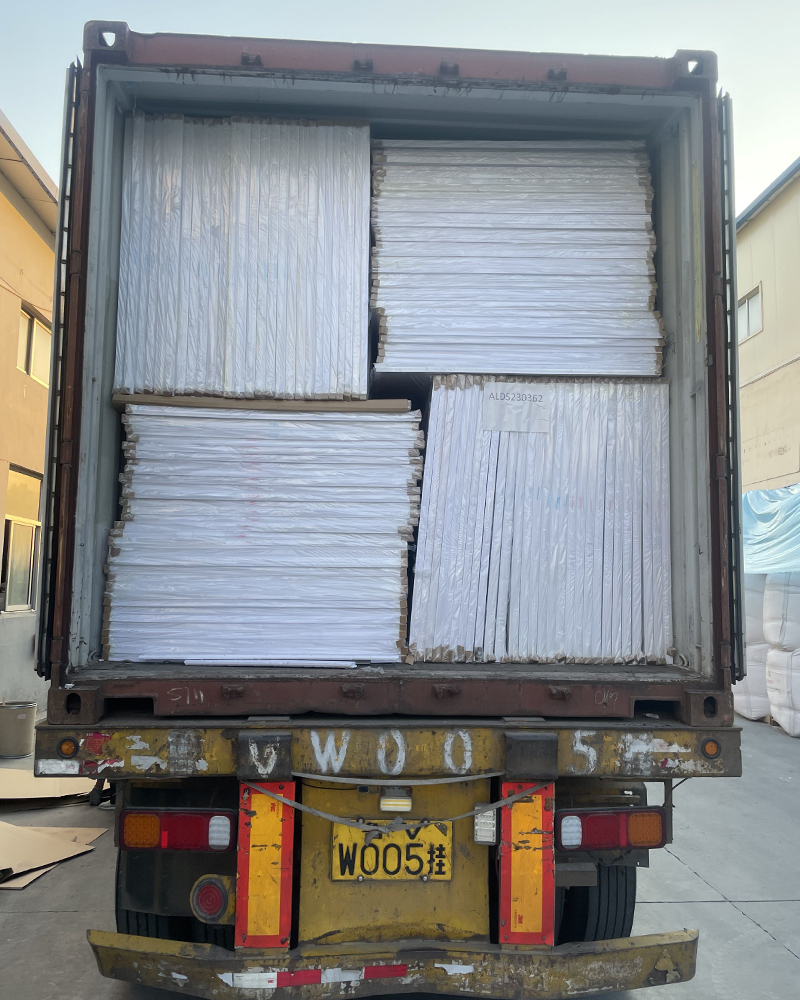 ورقة رغوة PVC 1x20GP إلى جنوب إفريقيا